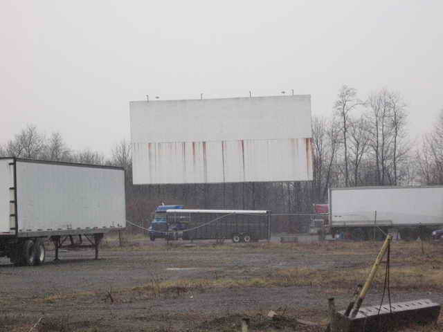 Starglow Drive-In - 2006 Photo (newer photo)